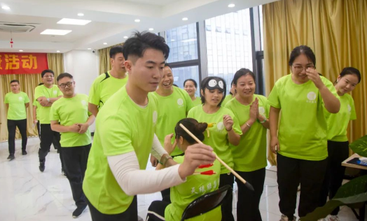 认真工作·快乐生活--天缘绿集团2023年第三届团康活动