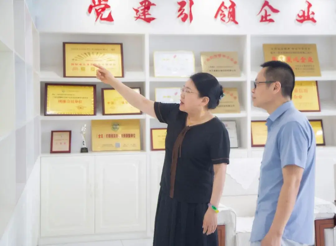 广西打假扶优信息协会会长走访天缘绿集团，盛赞集团自主研发实力 