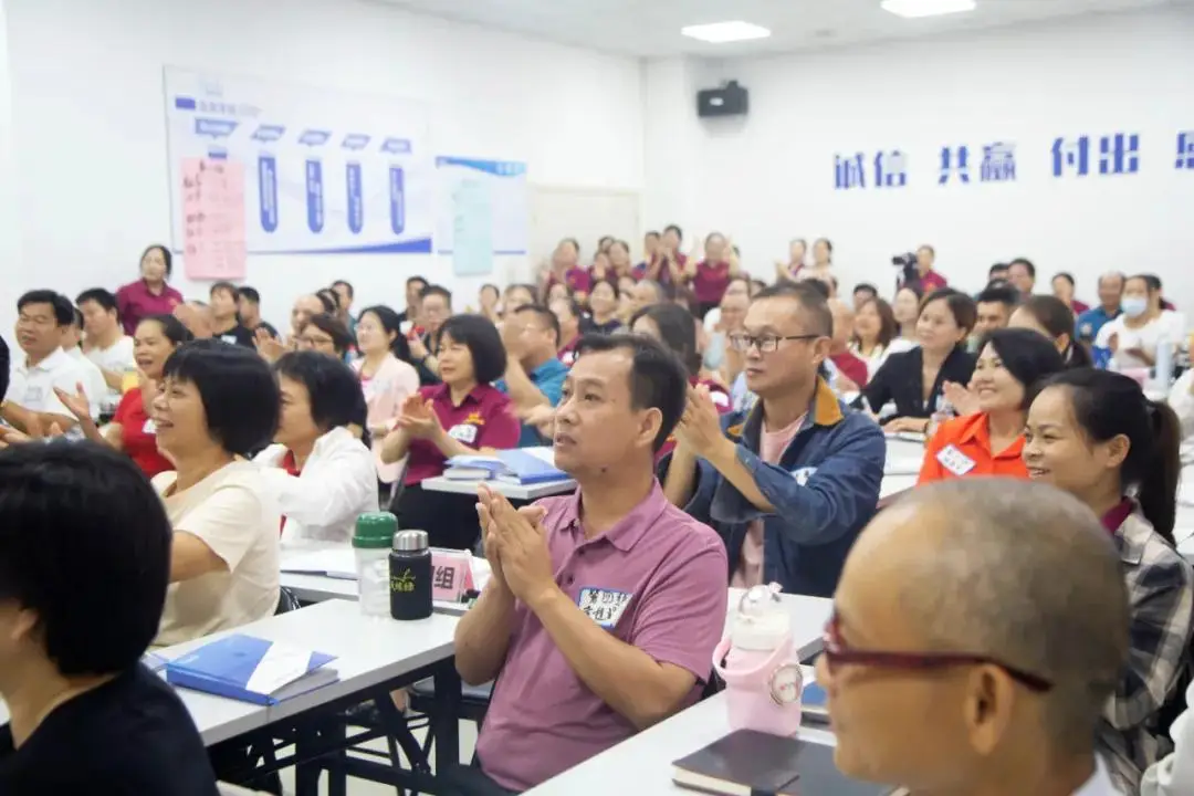 在天缘绿集团，七旬老人也有创业的勇气与信心--天缘绿代理商赋能培训 